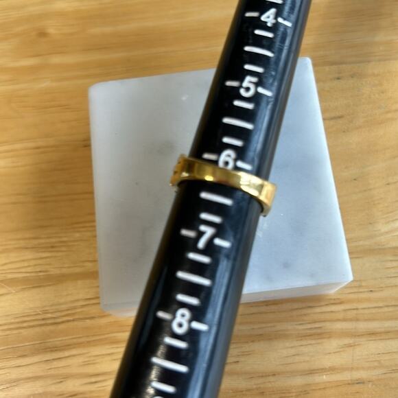 Edco Fashion Ring Gold tone Purple stone faux diamonds rhinestones #189 size 6 - Picture 4 of 7